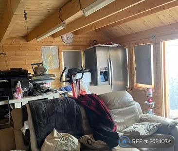 2 bedroom end of terrace house to rent - Photo 4