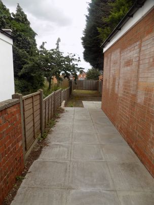 25 Heeley Road Selly Oak - Photo 1