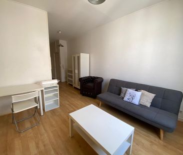 Location Appartement 1 pièce 32m² BORDEAUX 33800 - Photo 1