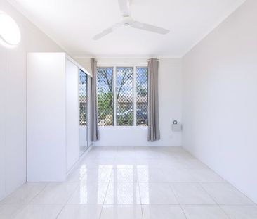 FAMILY-FRIENDLY AND MOVE-IN READY!! - Photo 6