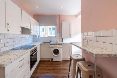 2 bedroom flat to rent - Photo 5