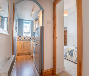 2 bedroom apartment to rent - Photo 6