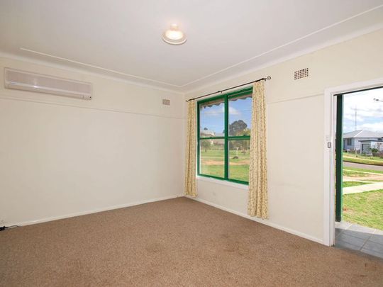 Three bedroom home in South Tamworth - Photo 1