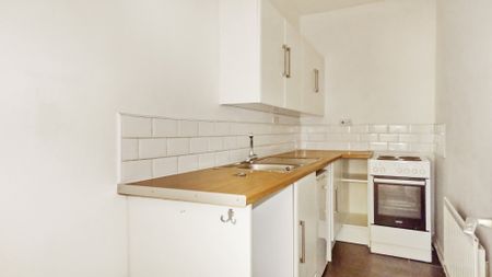 Flat 2, 15 Ely Road, Cardiff CF5 2JF - Photo 3