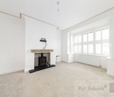 Elmfield Gardens, Newcastle Upon Tyne - Photo 2