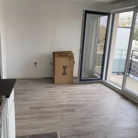 location Appartement T1 DE 26.9m² À ELANCOURT - Photo 3