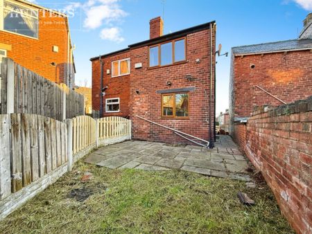 2 bedroom House To Let - Photo 3