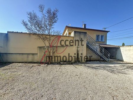 Appartement 3 pièces avec jardin et parking, - Photo 4