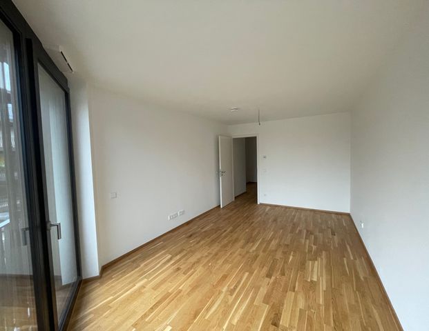 ***Exklusive 2-Raumwohnung mit Einbauküche und direkter Elbnähe sucht SIE als neuen Mieter!*** - Photo 1
