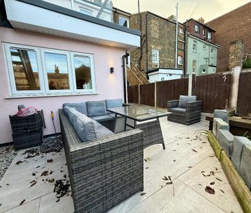 1 bedroom flat to rent - Photo 6