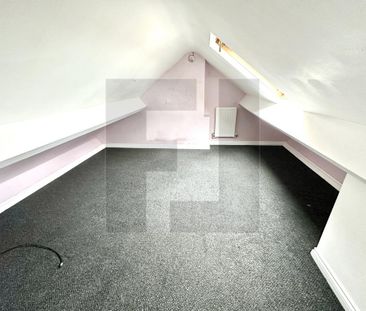 2 bedroom semi-detached house to rent - Photo 2