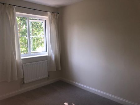 3 bedroom detached house to rent - Photo 5