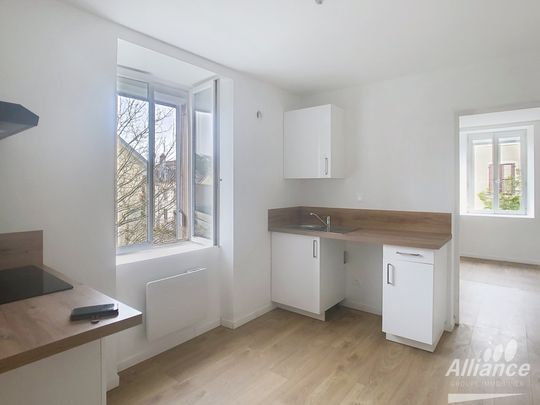 Location Appartement 2 pièces 39m² SELONCOURT 25230 - Photo 1
