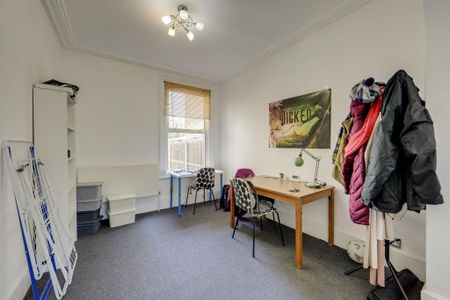 3 bedroom terraced house to rent - Photo 4