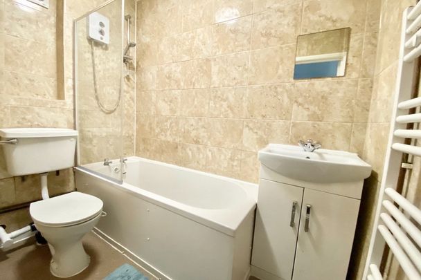 Beverley Road - Photo 1