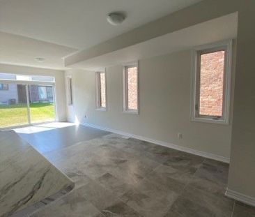 For Lease - 132 Nottingham Road, Barrie, Ontario - Photo 6