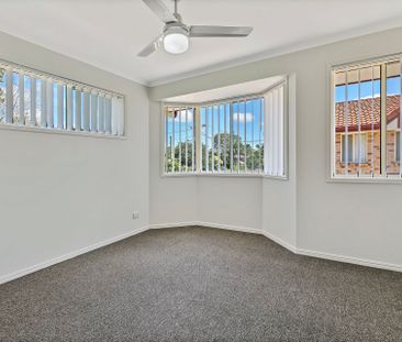 Air-Conditioned Townhouse in Central Location! - Photo 1