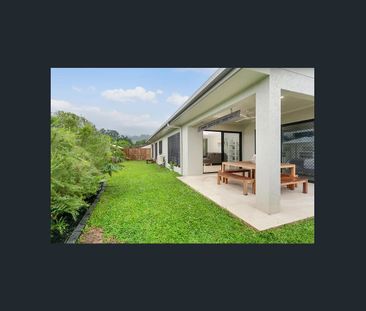 Modern Family Home in a Peaceful Smithfield Cul-de-Sac - Photo 2