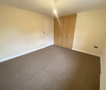 4 bedroom detached house to rent - Photo 6