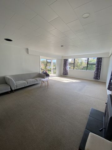 60 Arawhata Street, Ranui Heights - Photo 2