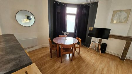 Rue de Cambrai - Photo 2