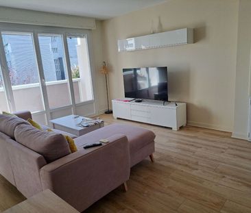 Appartement À Louer 4 Pièces , 74 M² - Photo 2