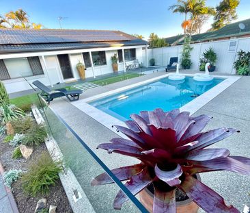POOLSIDE COASTAL LIVING - Photo 6