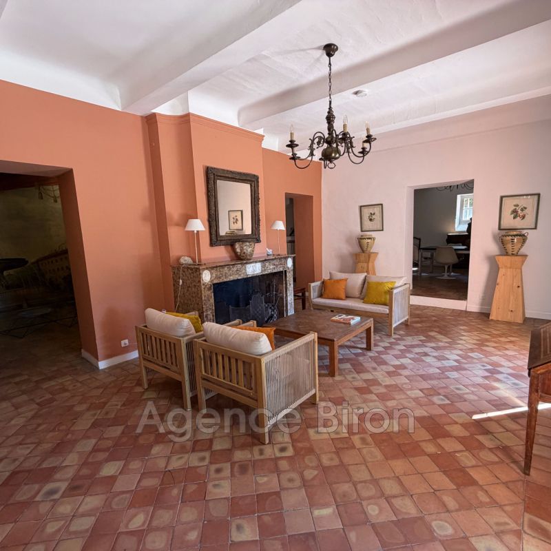 location bastide 10 Pièce(s) - Photo 1