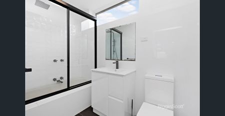 ONE BEDROOM APARTMENT IN BOUTIQUE RICHMOND BLOCK! - Photo 4