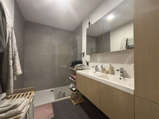 Appartement te huur - Foto 1