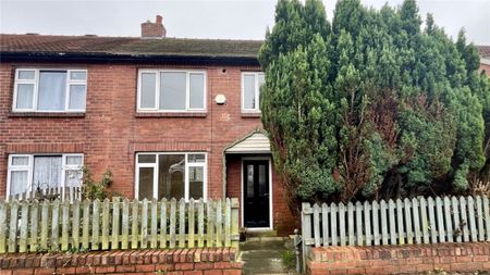 Third Avenue, Liversedge, West Yorkshire, WF15 - Photo 3