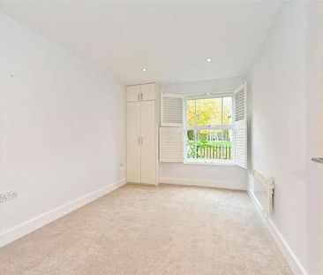 St Agnes Place, Chichester, PO19 - Photo 6