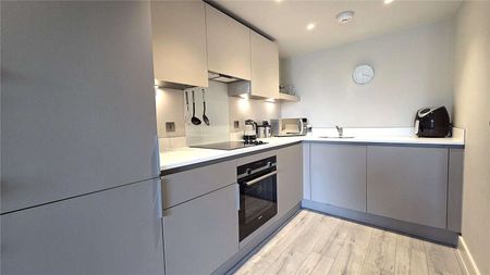 AVAILABLE 9TH JUNE | ONE BEDROOM APARTMENT | EXCEPTIONAL RESIDENT FACILITIES | GYM, CINEMA & LOUNGE | FULLY FURNISHED - Photo 5