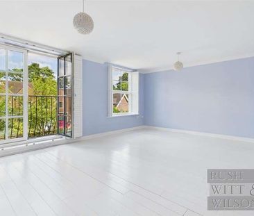 Sunny Rise, Battle, TN33 - Photo 1