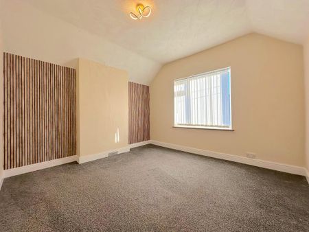 2 bedroom semi-detached house to rent - Photo 4