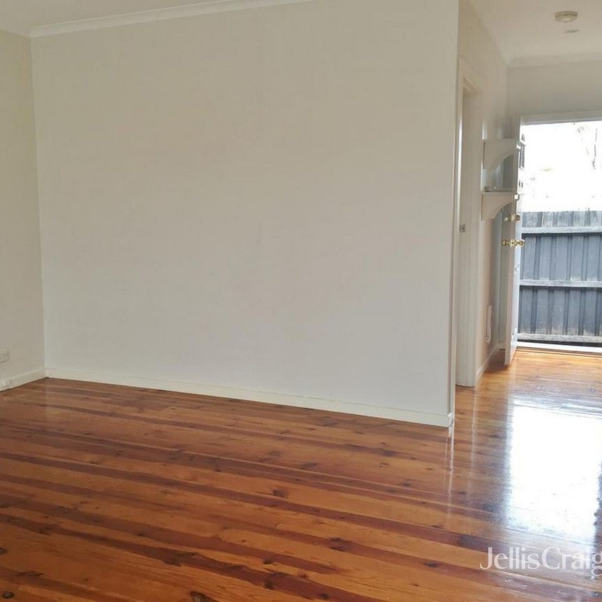 Two Bedroom Unit in Brunswick - Photo 1