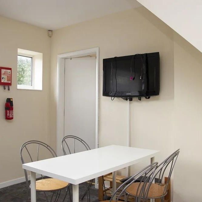 5 bedroom house to rent - Photo 1