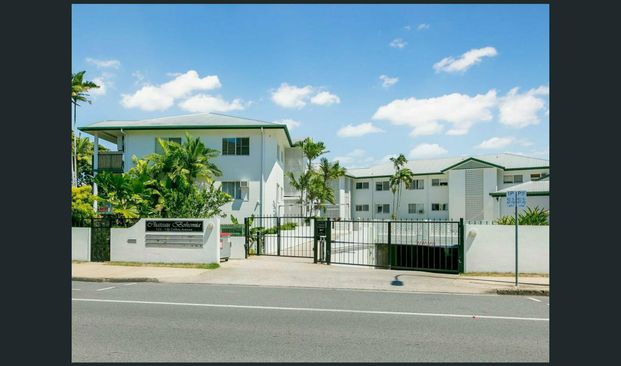 RIGHT IN THE HEART OF EDGE HILL VILLAGE!!! - Photo 1