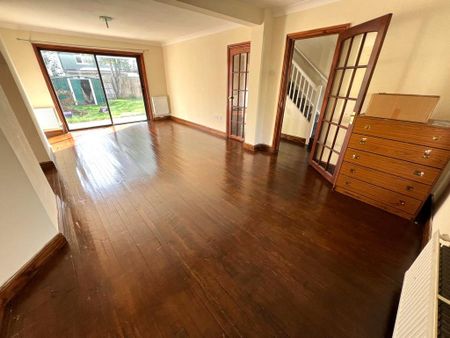 4 bedroom semi-detached house to rent - Photo 3