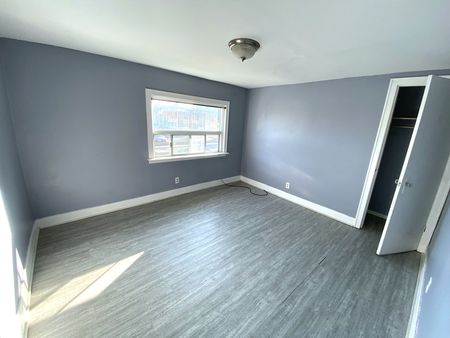 $1,549 / 2 br / 1 ba / 2BR Duplex in Hamilton - Photo 2