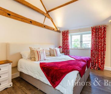 3 bedroom barn conversion to rent - Photo 1