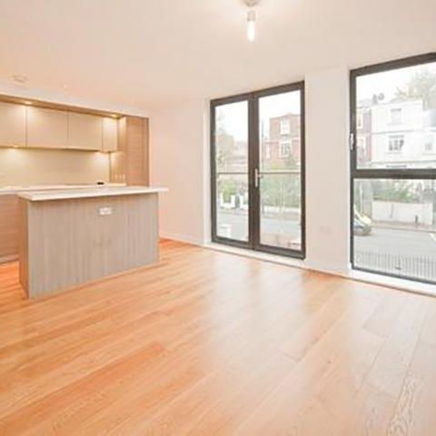 Modern 1 bedroom property in a modern development located close to Tufnell park - Photo 1