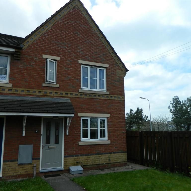 3 bedroom semi-detached house to rent - Photo 1
