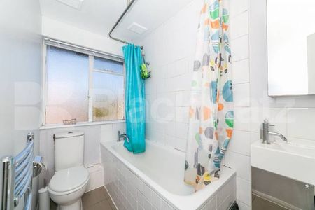 Spacious and homely one bed mins to Crouch End Broadway - Photo 5