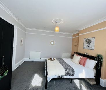 BEDROOM 3 – LARGE DOUBLE - Photo 3