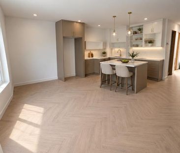 For Lease - 1385 DROUILLARD Road Unit# 1, Windsor, Ontario - Photo 2