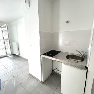 Location Appartement 1 pièce 30m² ST ETIENNE 42000 - Photo 2