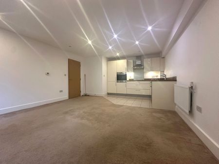 1 bedroom apartment to rent - Photo 2