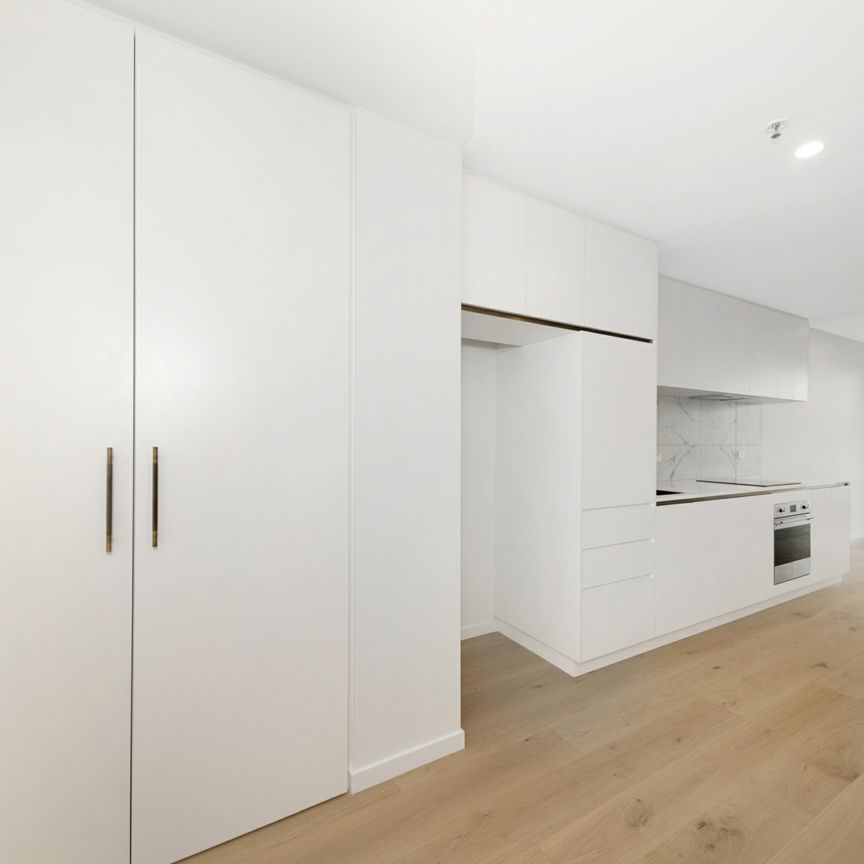 Brand New Living at "The Shard" - Modern Style and Ultimate Convenience - Photo 1