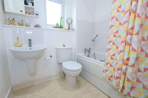 Baynton Road, Woking, Surrey, Surre, GU22 - Photo 1